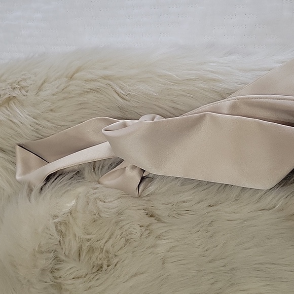 Forever21 Faux Fur Women's Vest White - Small - Picture 3 of 7